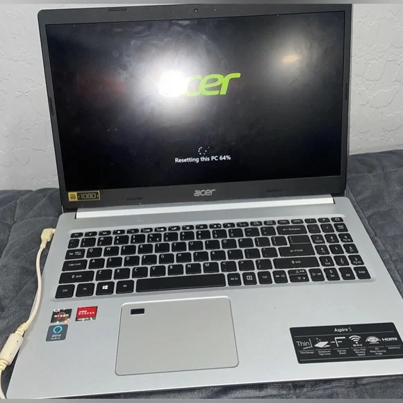 Acer Aspire Vero Av15-51-7617 Green PC15.6 FHD IPS 100% sRGB Display
